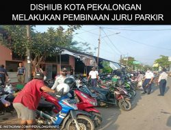 Dinas Perhubungan Kota Pekalongan melakukan pembinaan kepada para juru parkir